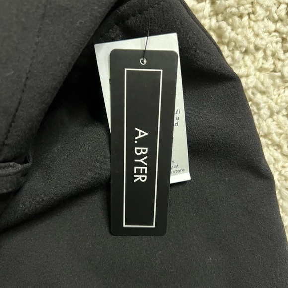 Classic Black Women's Slacks Size 7 NWT - Picture 5 of 9